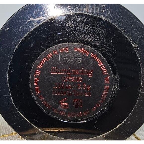 YBF YOUR BEST FRIEND 2 ILLUMINATING CREMES - 0.116 OZ/3.3 g - Picture 3 of 4